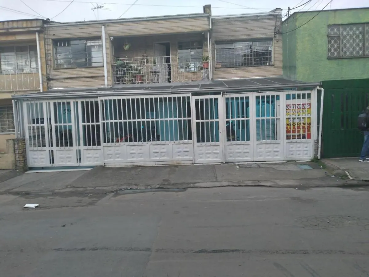 Habitacion Con Bano Privado Cerca Al Aeropuerto 波哥大
